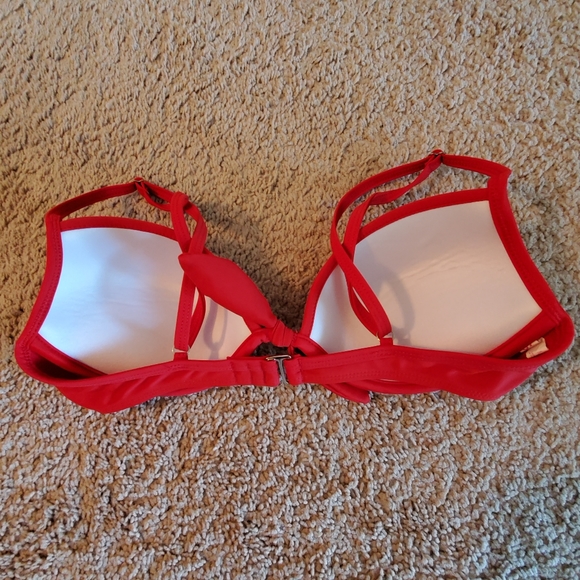 Bikini Set - Picture 2 of 3